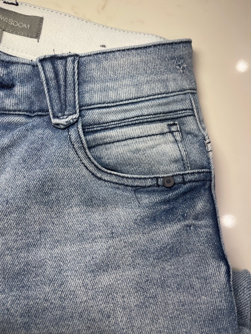 LIKE NEW! Wit & Wisdom Light Wash Women’s Skinny Jeans - Blue - Picture 8 of 14